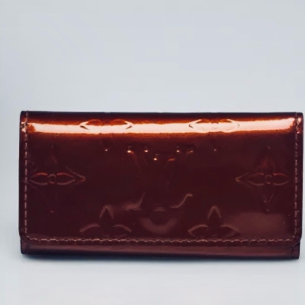 Louis Vuitton Shiny Brown Key Holder